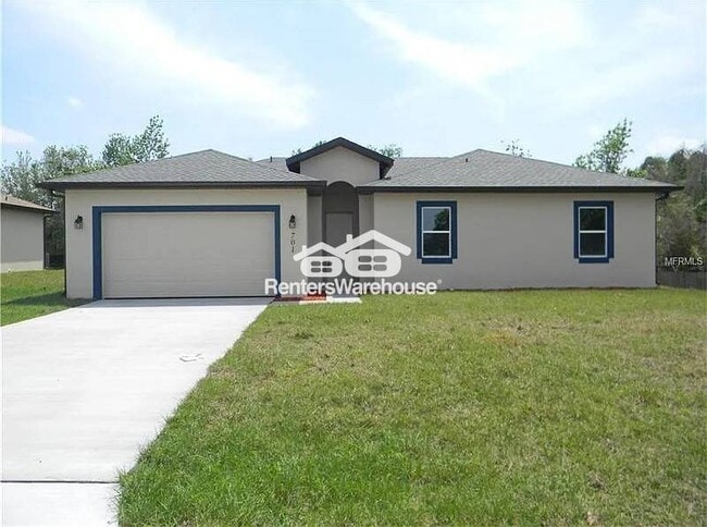 Building Photo - 701 Armadillo Dr