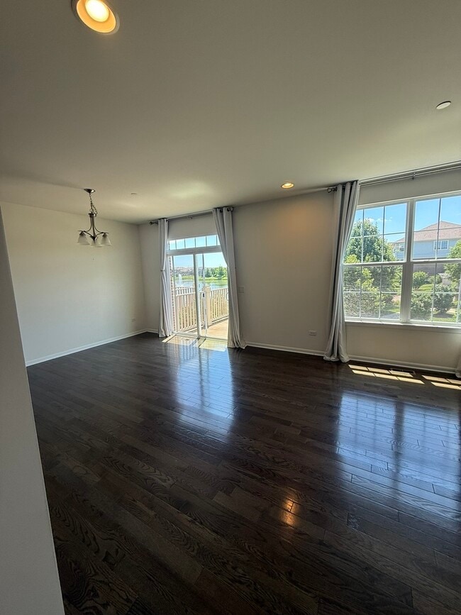 Foto del edificio - 2856 Henley Ln