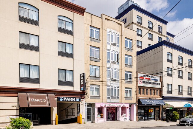 Foto del edificio - 3521 Farrington St