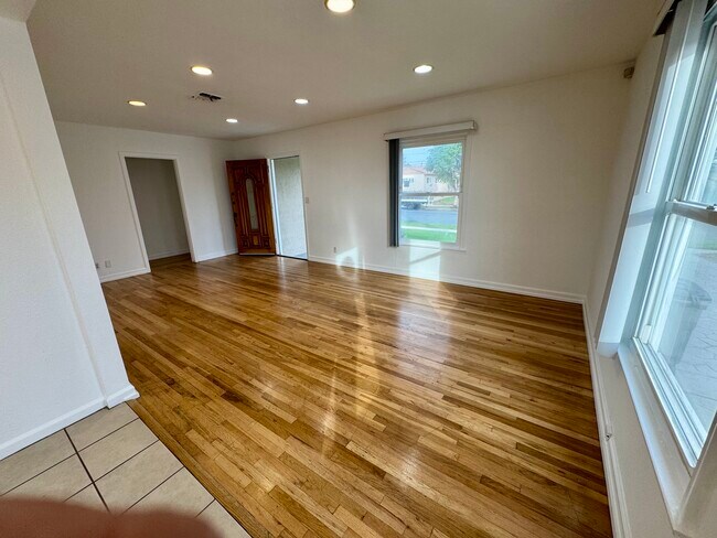 Foto del edificio - 13331 S New Hampshire Ave