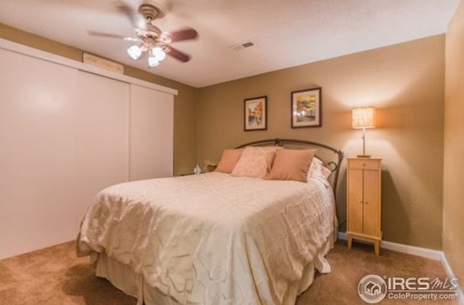 Basement bedroom - 6870 Xavier Cir