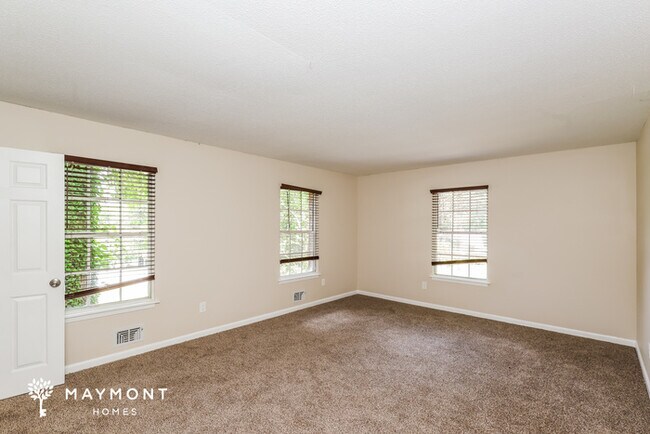 Foto del edificio - 1684 Regency Pl