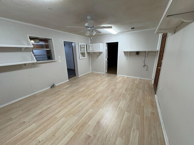 Foto del edificio - MOVE IN READY