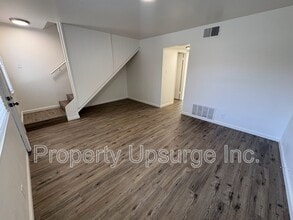 Building Photo - 623 W 16th St