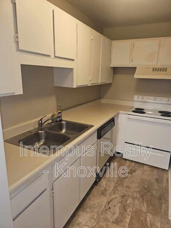 Building Photo - 4308 Bounds Rd NW