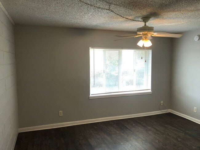 Foto del edificio - 1B/1B 2nd floor property available for rent in Jacksonville Beach