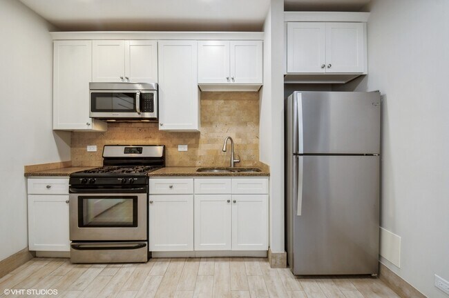 Building Photo - 3603 W Cullom Ave