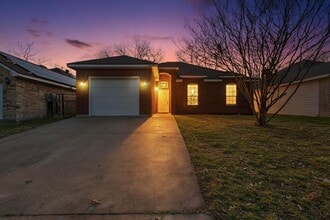 Building Photo - 8642 Torreon Ct