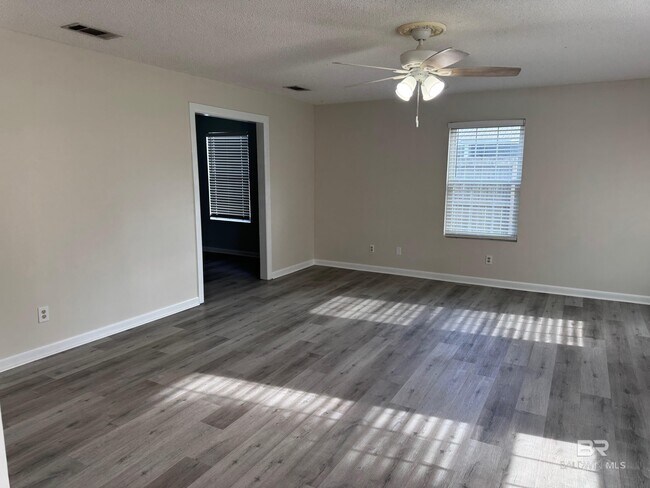 Foto del edificio - 4808 Sherri Ln