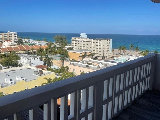 Building Photo - 801 S Ocean Dr