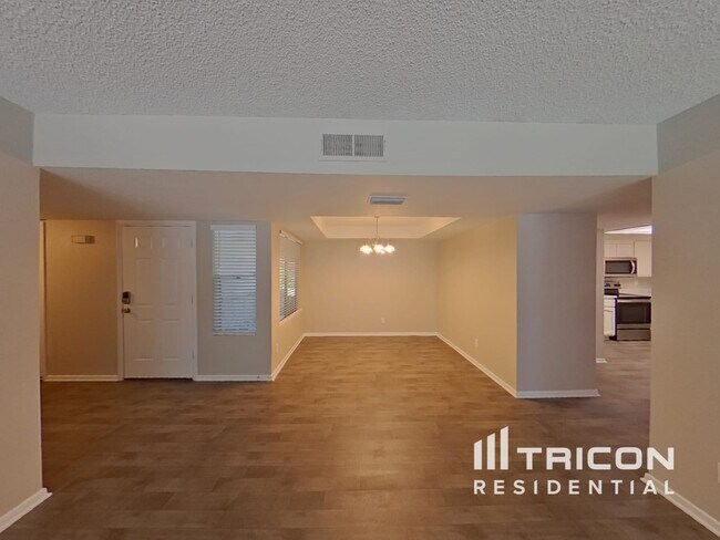 Foto del edificio - 3122 S Rogers