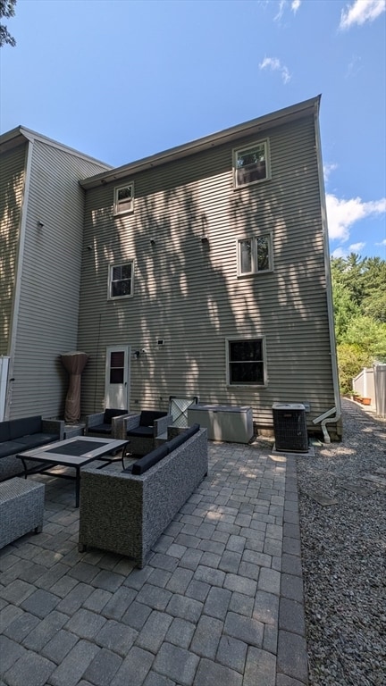 Building Photo - 20 Winterberry Way