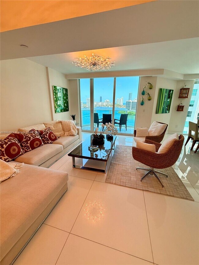 Foto del edificio - 3301 NE 183rd St