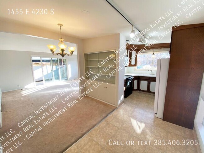 Building Photo - 1455 E 4230 S