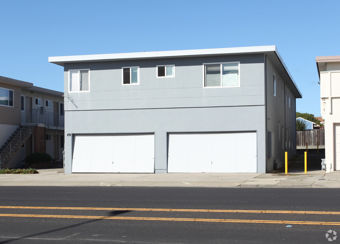 Building Photo - 58 Arroyo Dr