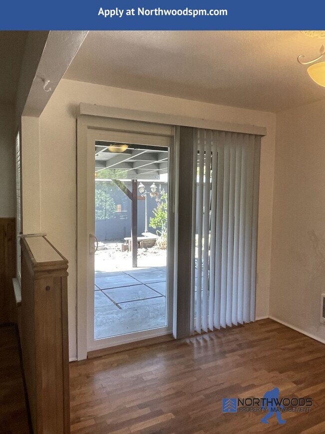 Building Photo - Nice 3 Bedroom 1 Bath Home w/Large Shop "P...
