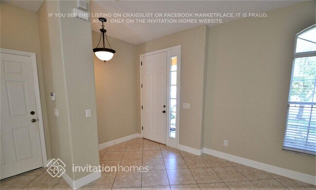 Building Photo - 10636 Willow Ridge Loop