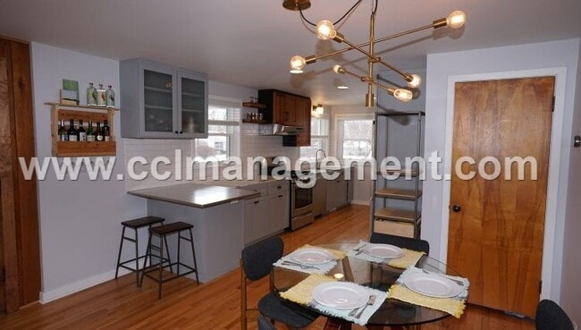 Foto del edificio - 501 W Dean Ave