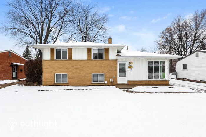 Foto principal - 33642 Newport Drive