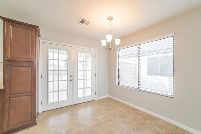 Foto del edificio - 8514 W Highland Ave