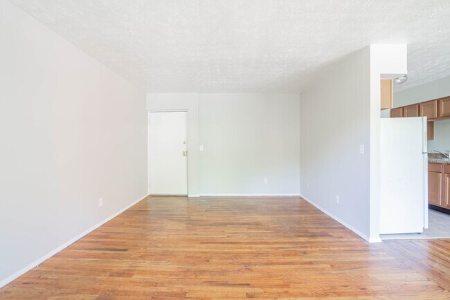 Building Photo - 4625 Vendome Pl
