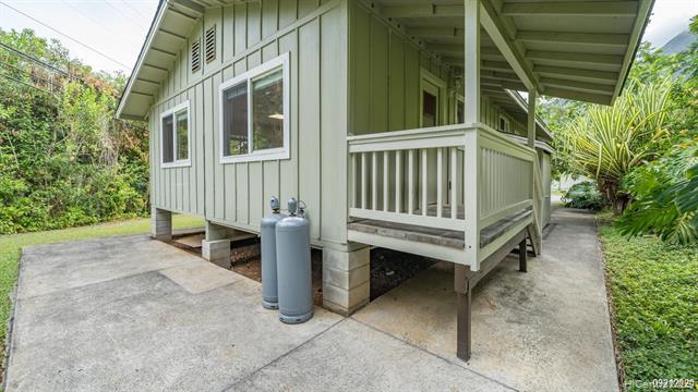 Building Photo - 910 Maunawili Cir