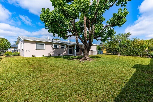 Foto del edificio - 5215 SW 128th Ave