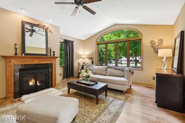 Building Photo - 3 br, 3 bath House - 4730 i Mayer Avenue NE