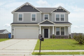 Building Photo - 2143 Stafford Dr