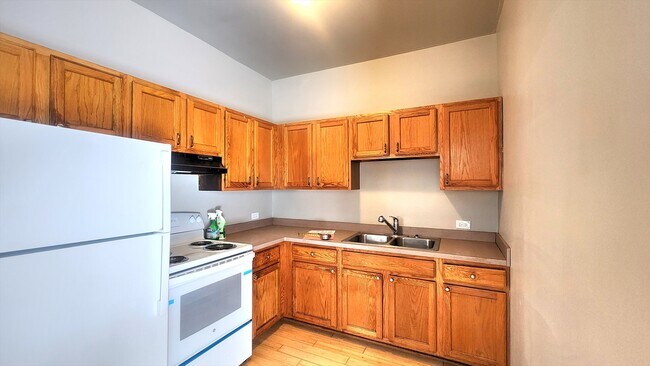 Building Photo - 207 Wilson Ave