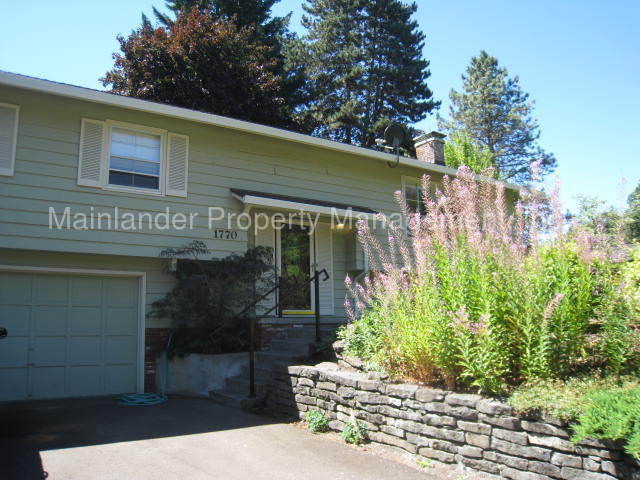 Primary Photo - 1770 Mapleleaf Rd