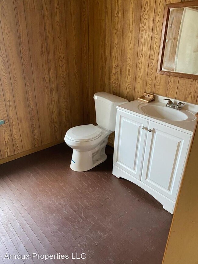 Building Photo - 2 br, 1 bath House - 78 Vine St