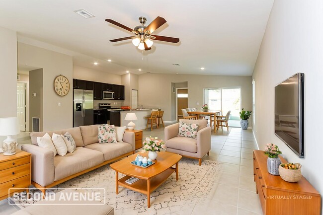 Building Photo - 1689 Waltz St SE