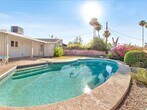 Foto principal - 4 BEDROOM 2 BATHROOM SCOTTSDALE HOME! PRIV...