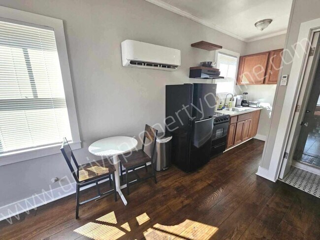 Foto del edificio - 195 College St