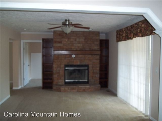 Building Photo - 900 Month Long Term Rental