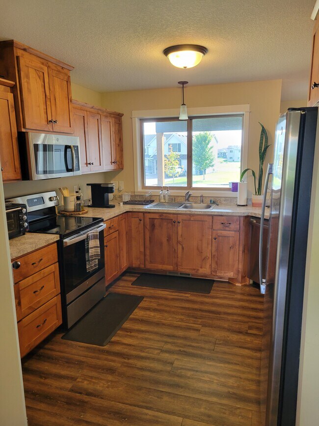 Foto del edificio - 29357 Wildwood Rd