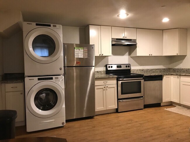 Foto del edificio - 1041 W Vine Dr