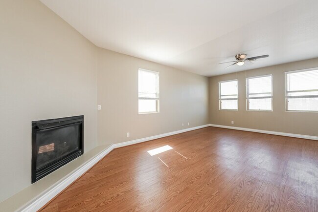 Foto del edificio - 1071 Will Jay Ln