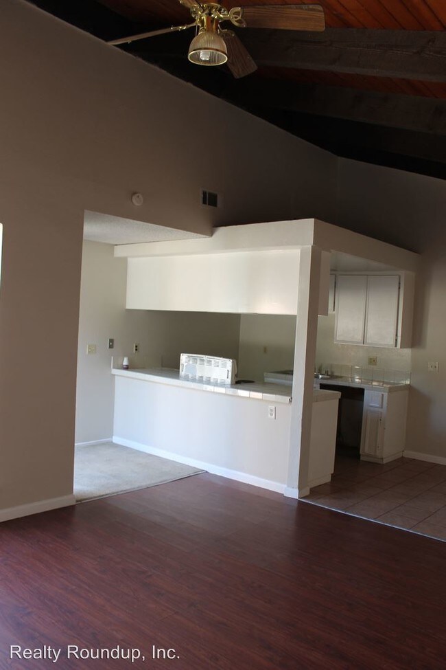 Building Photo - 3425 Charleston Ct