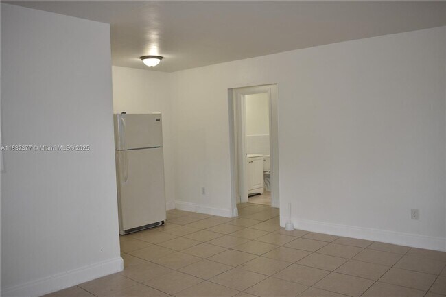 Foto del edificio - 16851 NE 21st Ave