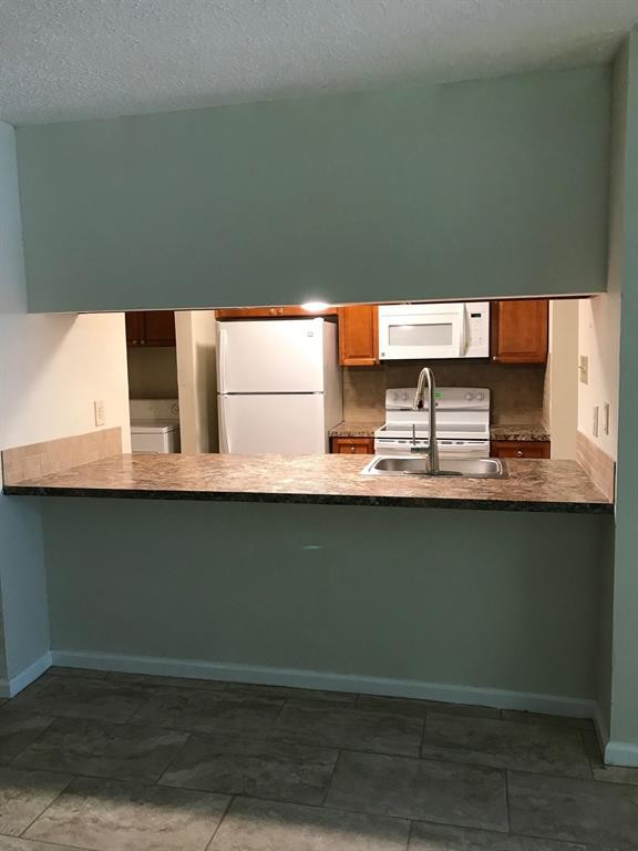 Building Photo - 15518 Waverly Dr