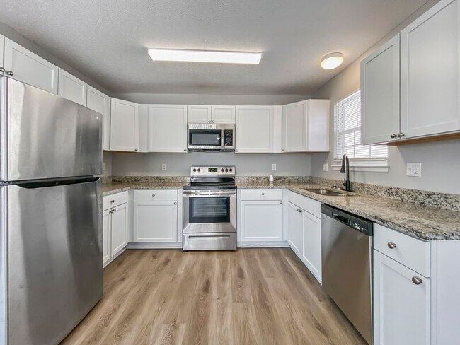 Foto del edificio - 829 SW Highland Ave