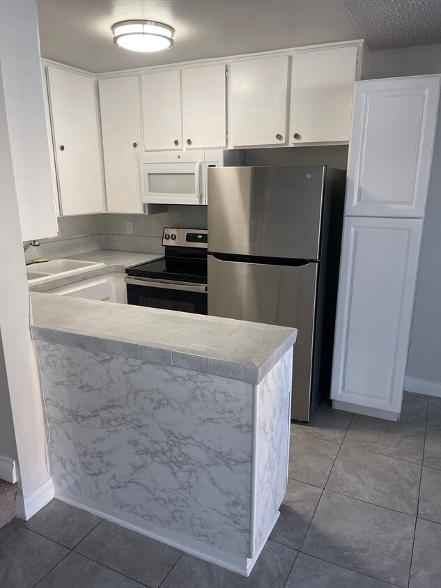 Primary Photo - 13755 Caminito Vizzini