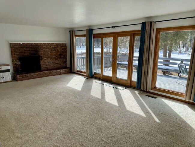 Foto del edificio - 1600 Glenwood Way
