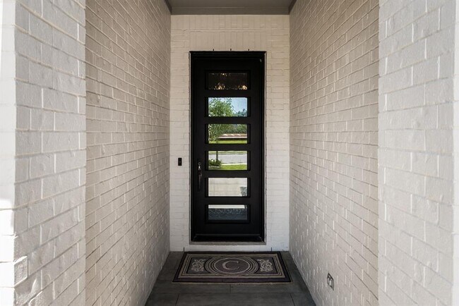 Foto del edificio - 508 Castillo Bnd