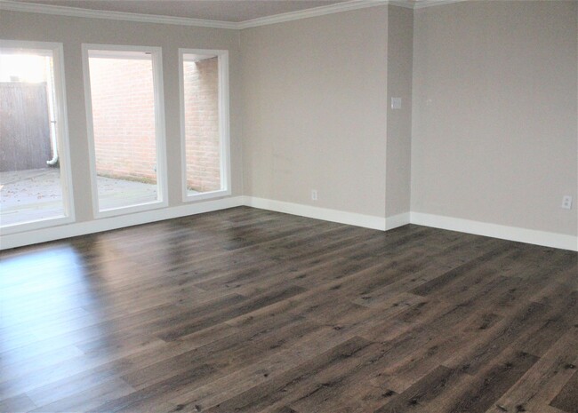 Open main floor living room - 6311 Deerwood Rd