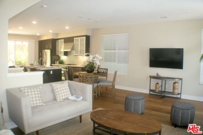 Building Photo - 6746 Gill Way