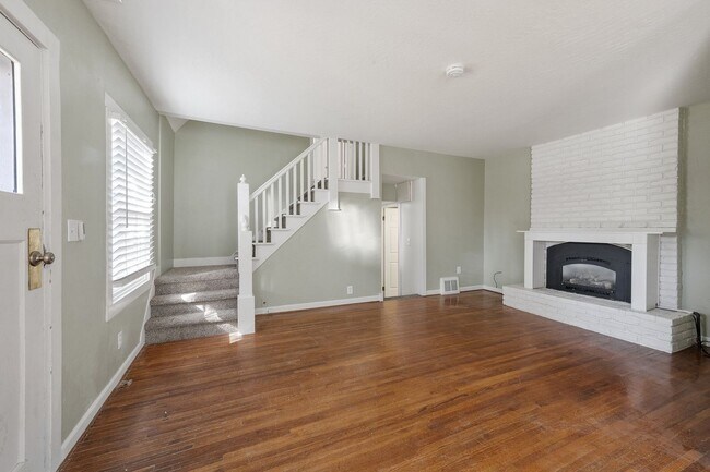 Foto del edificio - Sanders Beach home 3 bed 2 bath with secon...