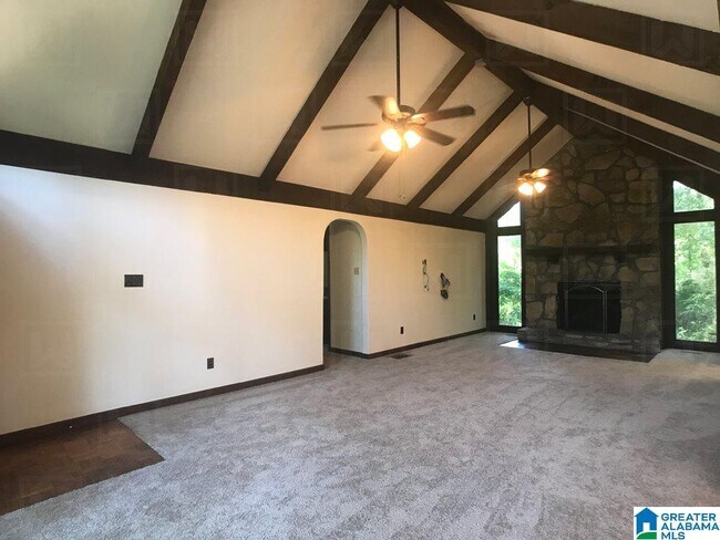 Building Photo - 100 Cahaba Forest Dr